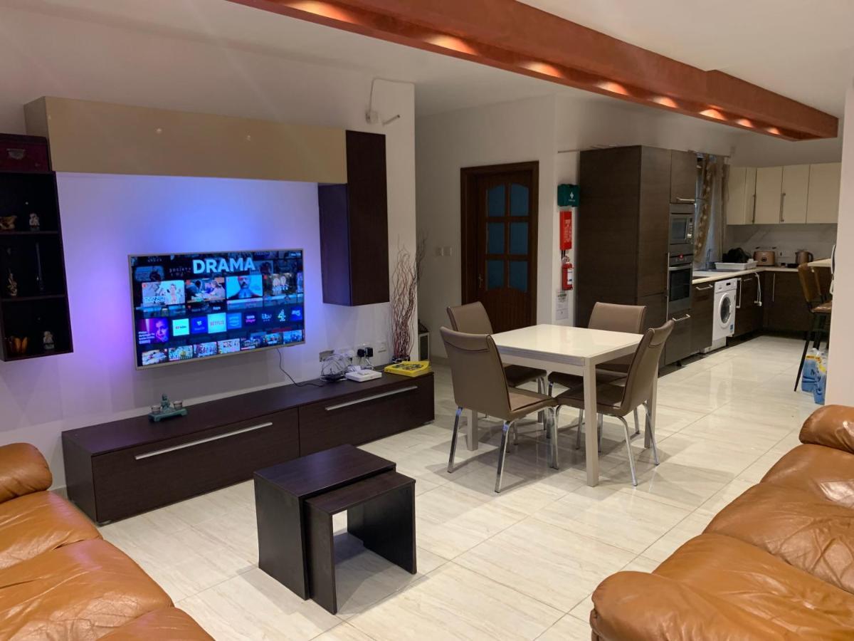 Xl Bugibba Apartment